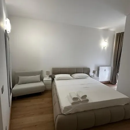 Casa Di Zoja 2 公寓 阿罗纳
